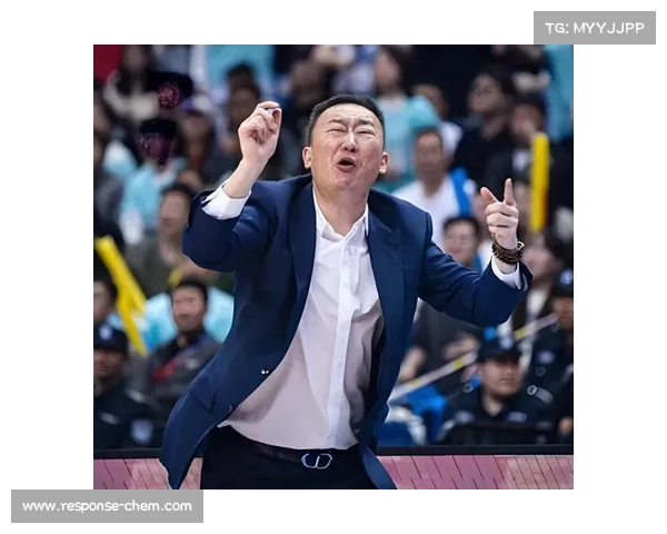 杨瀚森登陆 NBA 后青岛男篮重建：三核成型，刘维伟如何破局内线困局？